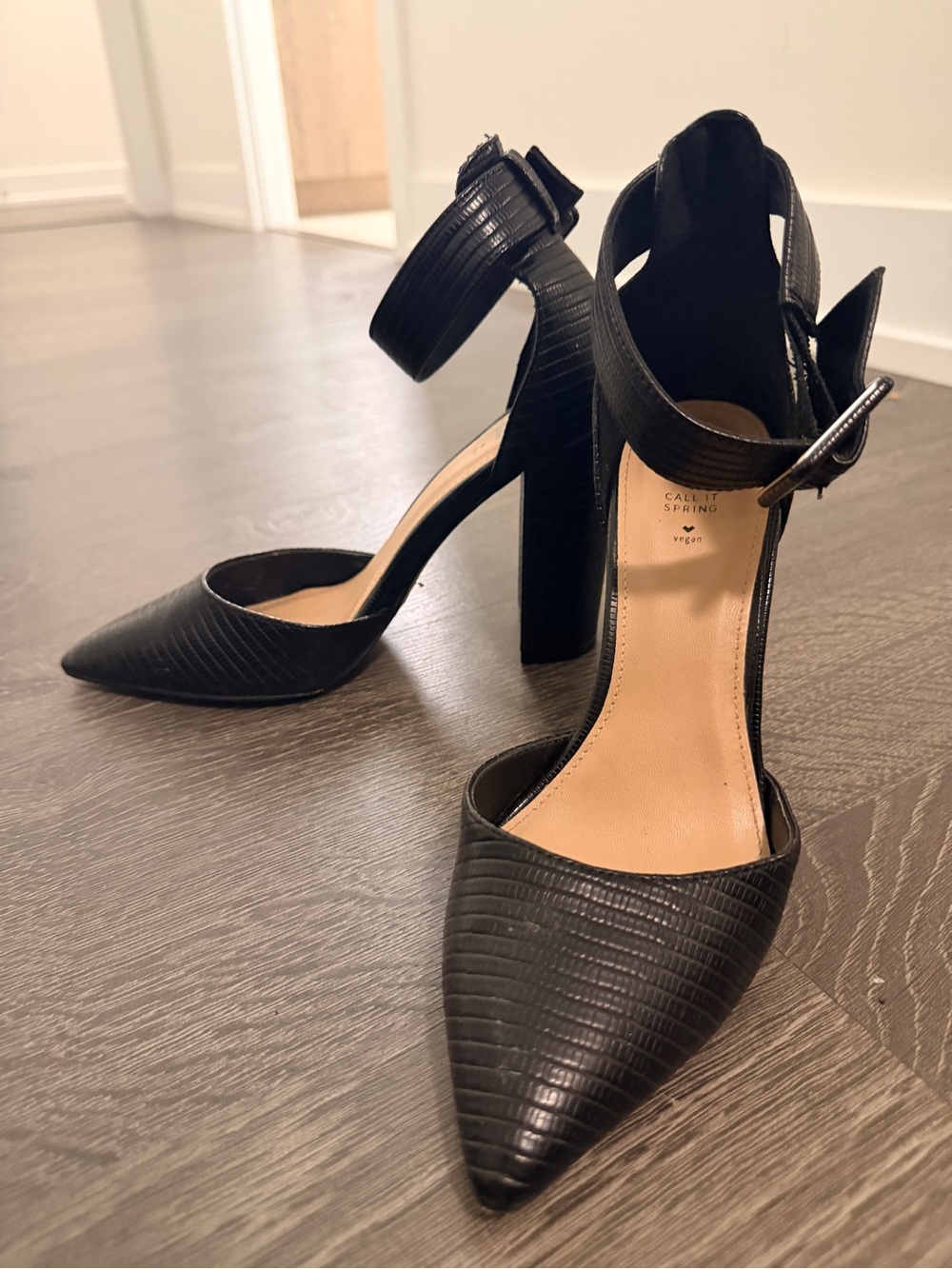 Call It Spring Block Heel - Size 8 - Picture 6 of 6
